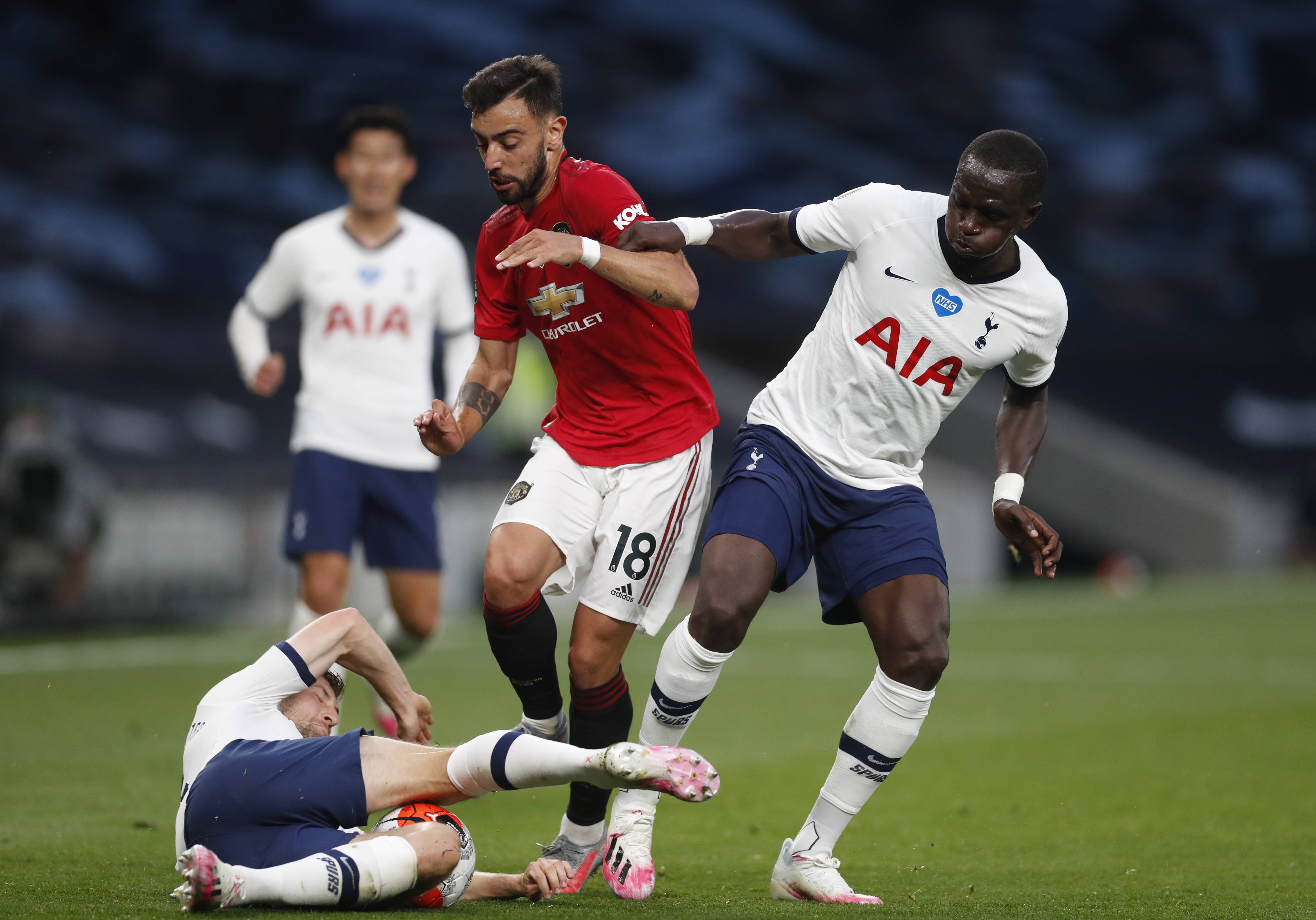 雄鹿全队陷 雄鹿全队陷